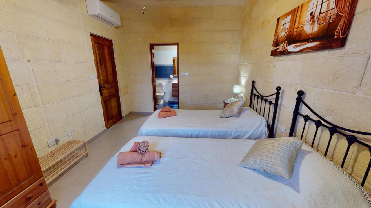 Qala Bed&Breakfast With Swimming Pool - Il-Wenniessa Exterior photo