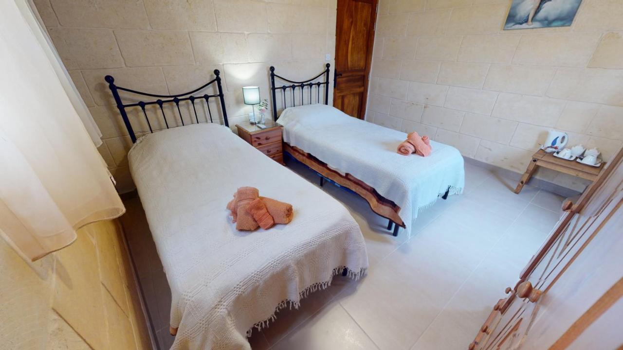 Qala Bed&Breakfast With Swimming Pool - Il-Wenniessa Exterior photo